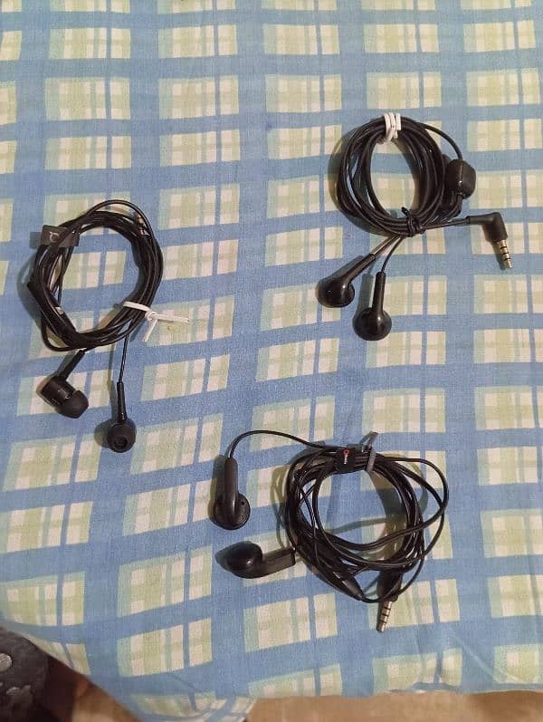 handfree pack of 3 2