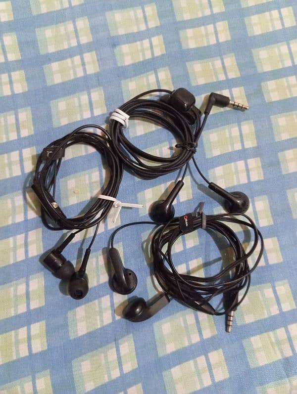 handfree pack of 3 3