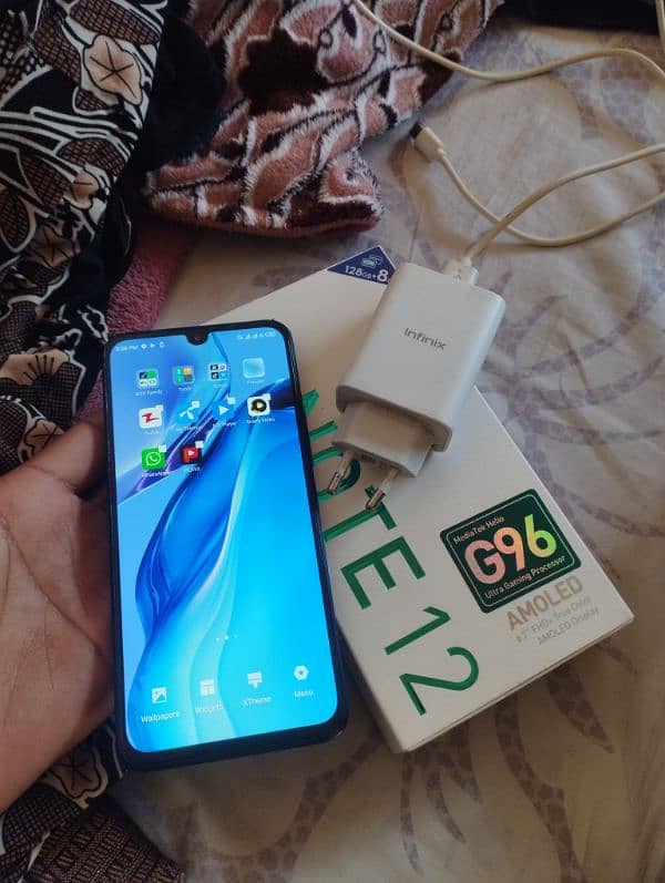 infinix note 12 8+5/128 with box charge ex posbl 2