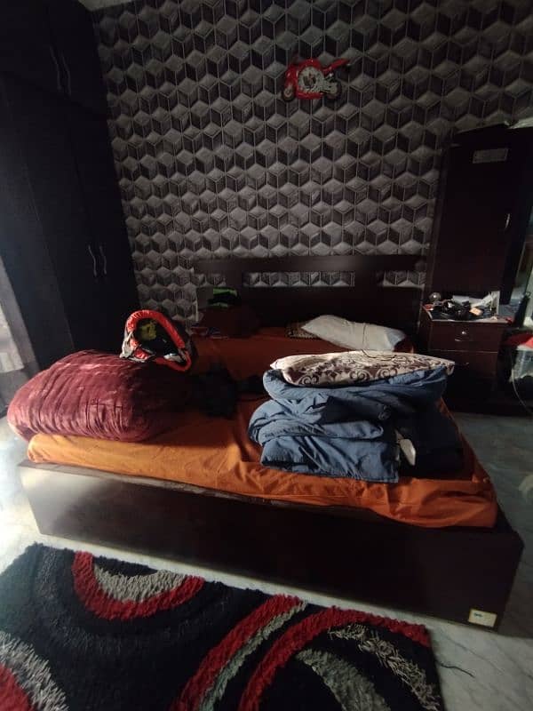 king bed with mattress 2