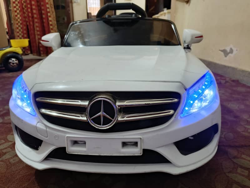 Mercedes car for kids 0