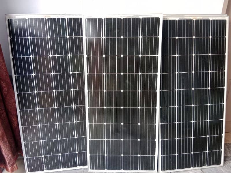 solar panels 160W for urgent sale 3