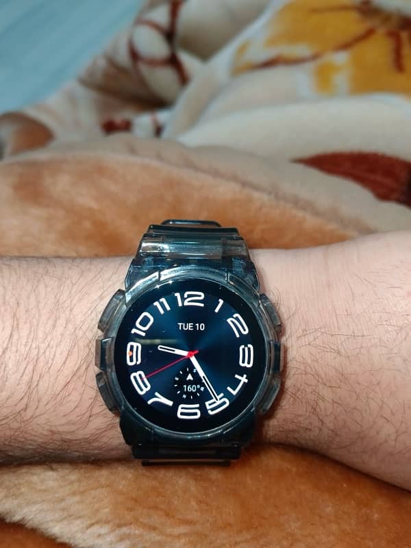 samaung watch5 40 mm black 10/10 condition 1