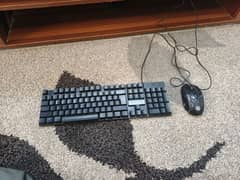 urgent sale gaming keyboard and mouse