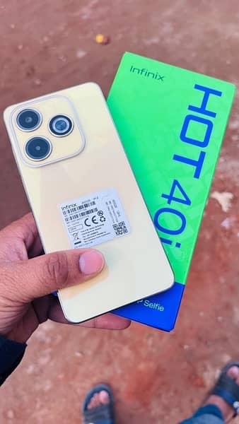 Infinix Hot 40i 0