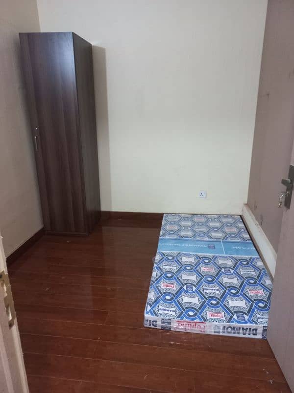 rooms for rent 2