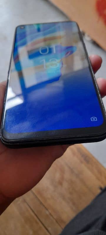 Tecno camon 17 6 128 Me ha 4