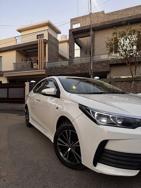 Altis 1.6 2019 8