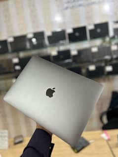 macbook pro 2020 16/512