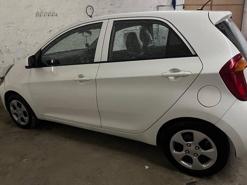 KIA Picanto auto ful option low milag cell# 03219263162 2