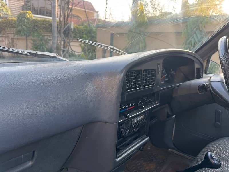 Toyota Hilux single Cabin kekra LN106 Modal 1999 12