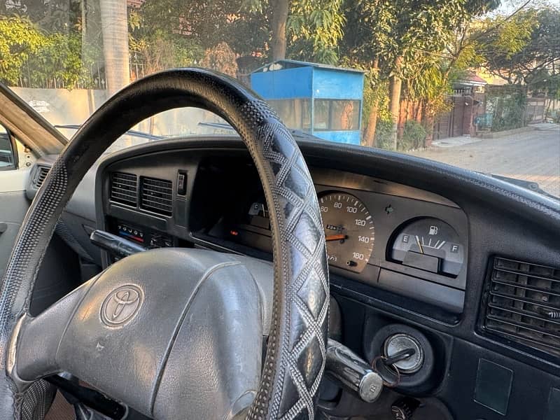 Toyota Hilux single Cabin kekra LN106 Modal 1999 15