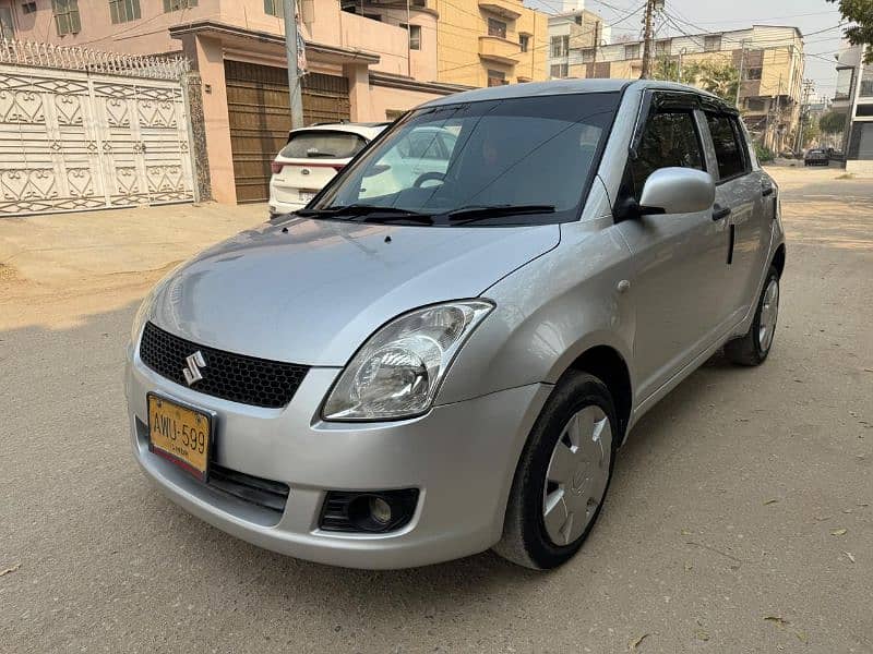 Suzuki Swift dx 2012 almost original 2