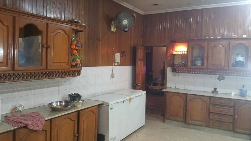 Model Town 2 Kanal House Up For sale 15