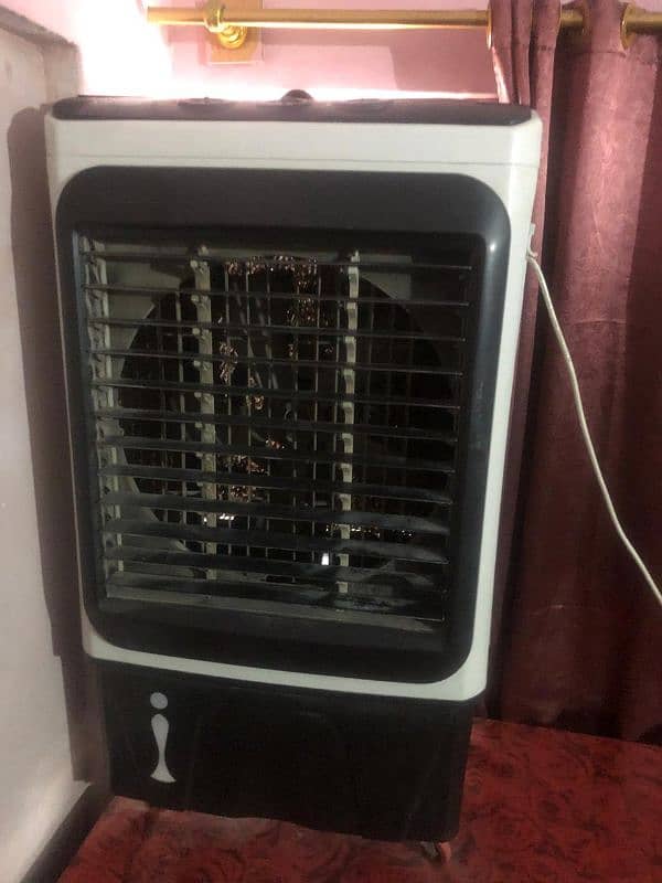 Big Room Cooler Used 9/10 Condition 0