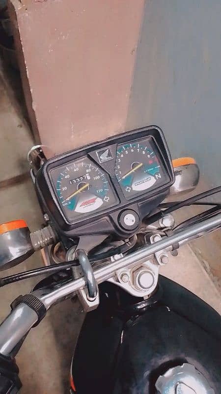 Honda cg125 batter than CD 70 yamha ybr 5