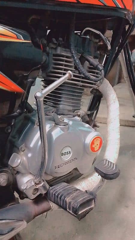 Honda cg125 batter than CD 70 yamha ybr 6