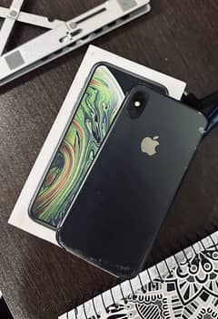 iPhone xs 512GB PTA