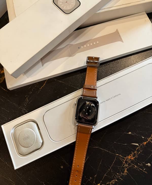 APPLE WATCH SERIES 8 45MM 1