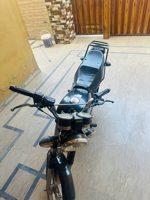 suzuki 150 special edition (alloy wheels) 1