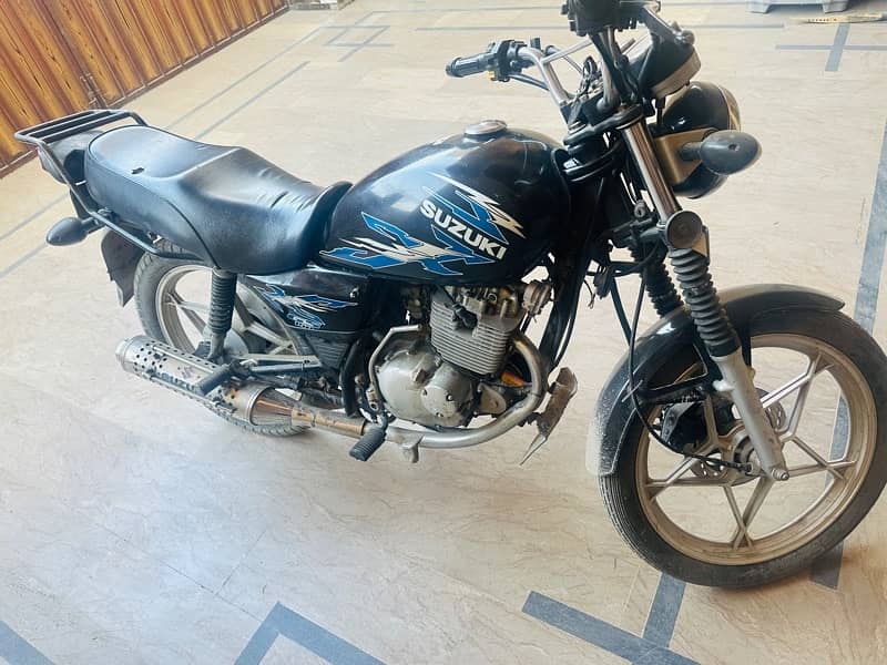 suzuki 150 special edition (alloy wheels) 2