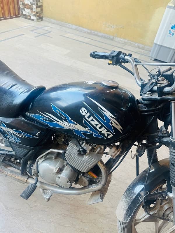 suzuki 150 special edition (alloy wheels) 5