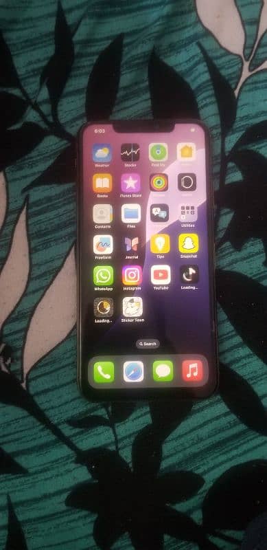 im sell iPhone 11 pro max 3