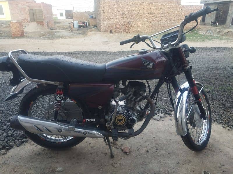 Honda CG125 2010 1