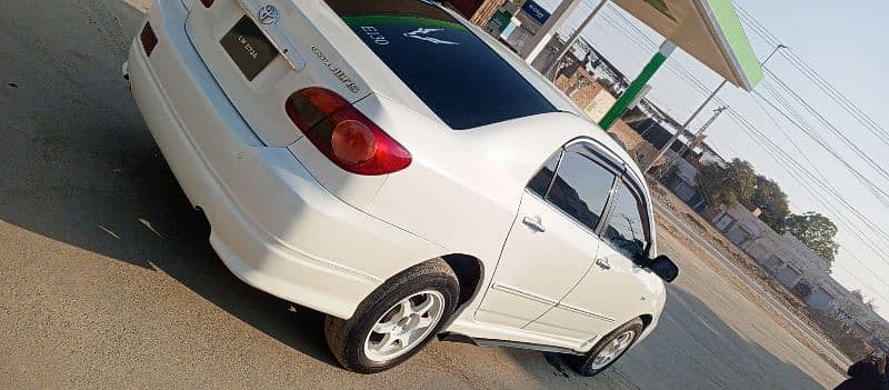 Toyota Corolla Saloon Automatic 1