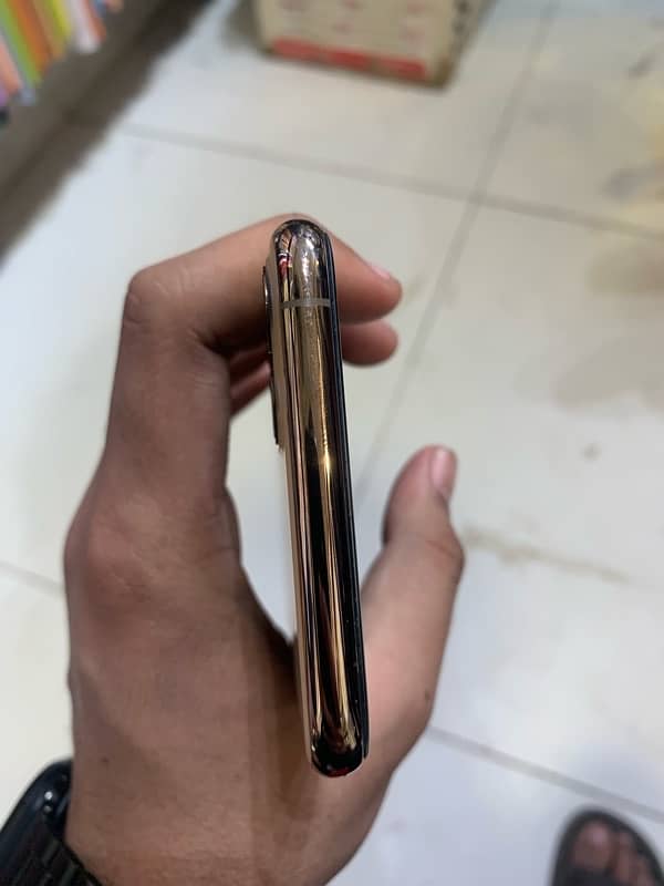 Iphone 11pro Max 4