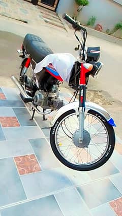 Honda 70 cc bike for sale contact WhatsApp 03098422256