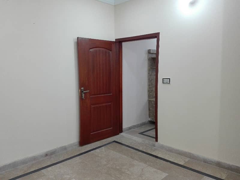 In Sabzazar Scheme Flat Sized 3 Marla For sale 0