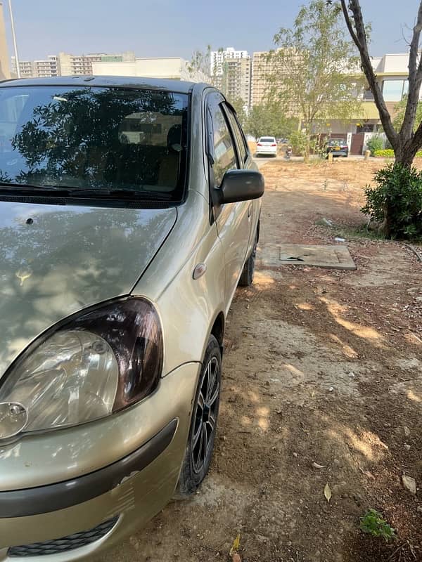 Toyota Vitz 2001 4