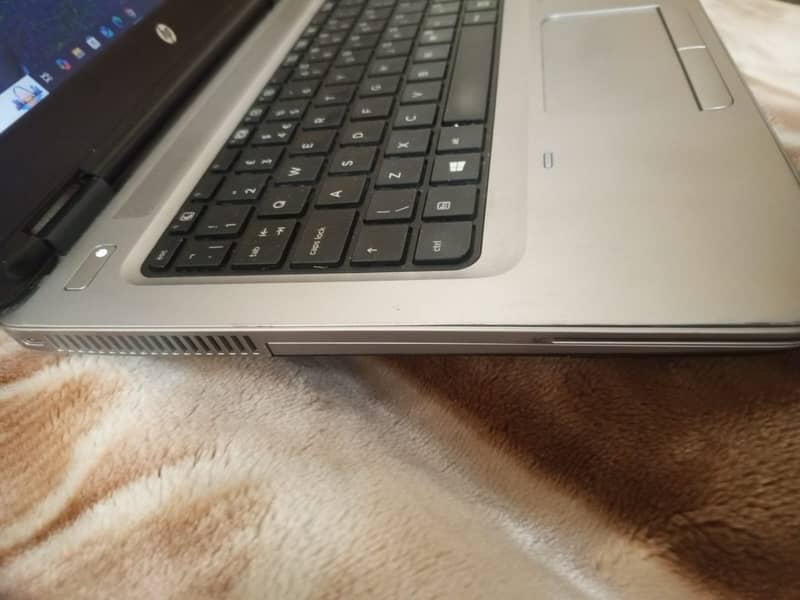 Hp i5 7th gen ( urgent Sale ) 2