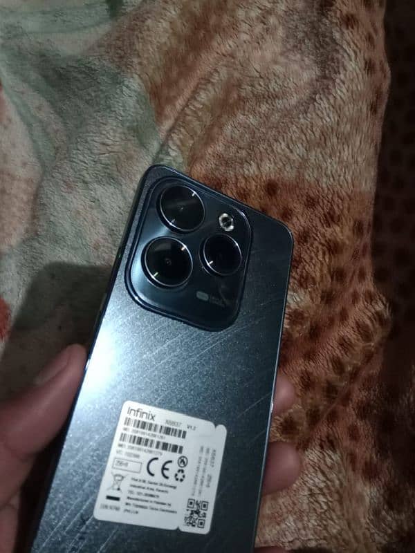 Infinix Hot 40 pro 16+256 0