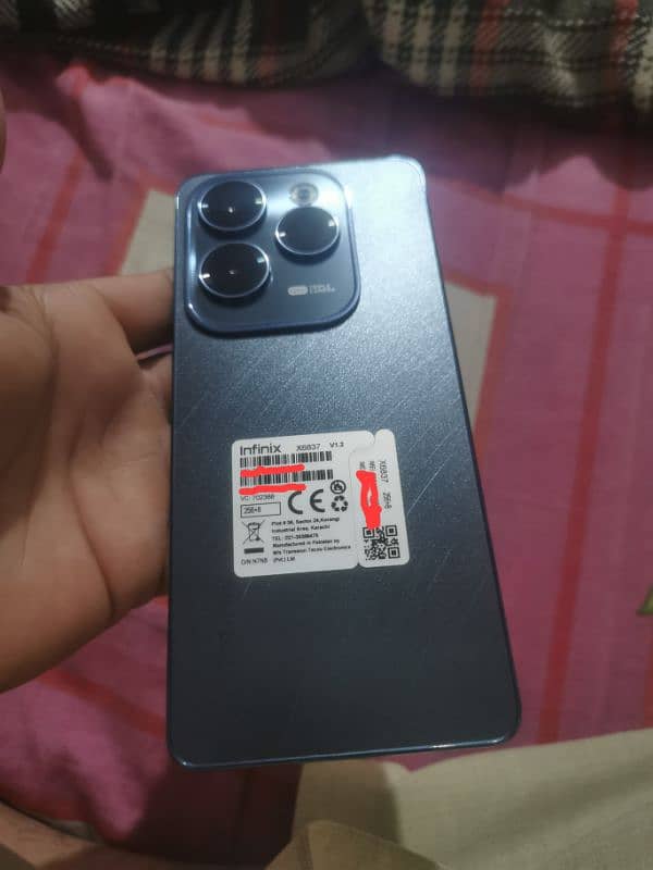 Infinix Hot 40 pro 16+256 1