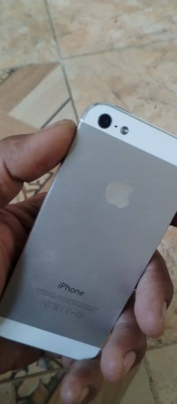 iphone 5 non PTA 16 Gb 3