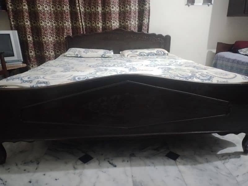 wood bed with matress 2