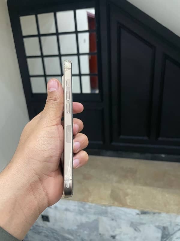 Iphone 16 pro jv 128gb lla 4