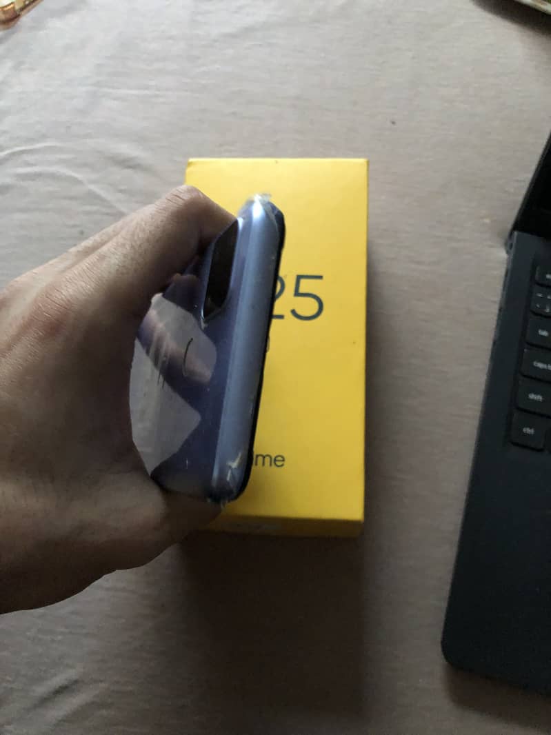 Realme C25s 2