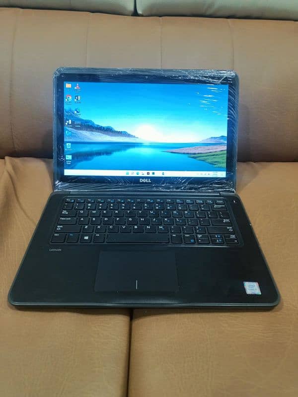 Dell Latitude i5 7th Gen Touch screen 0