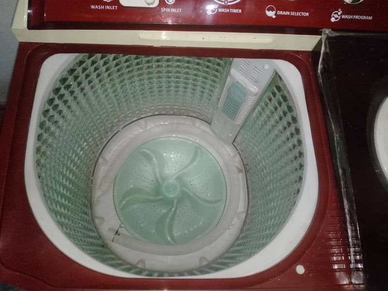 washing machine and dryer 3