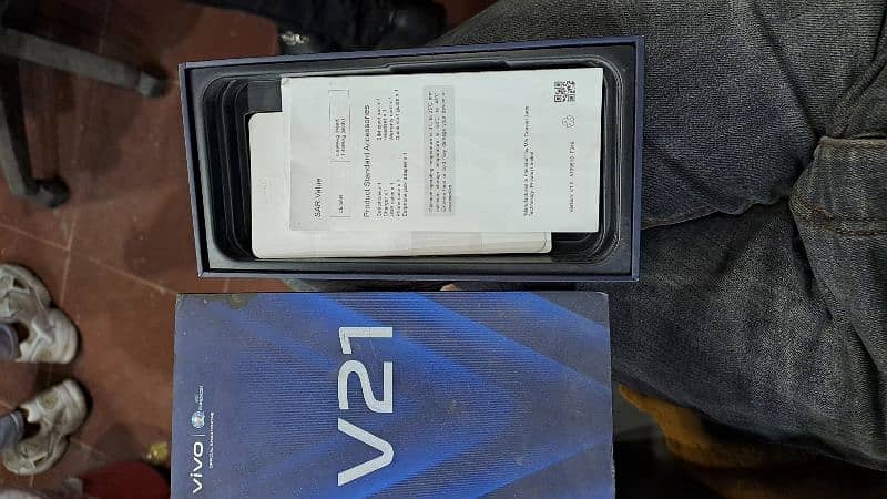 vivo V21 6