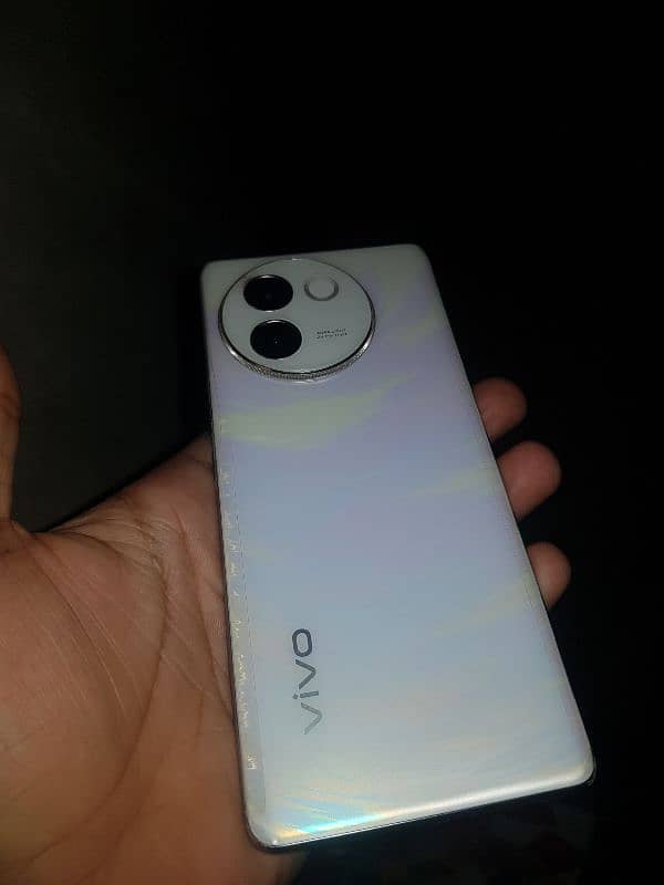 Vivo v30e  8+8/256 2