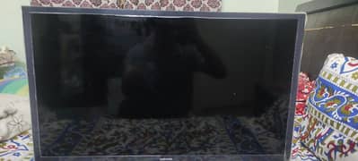 unused Smart LED TV 32"