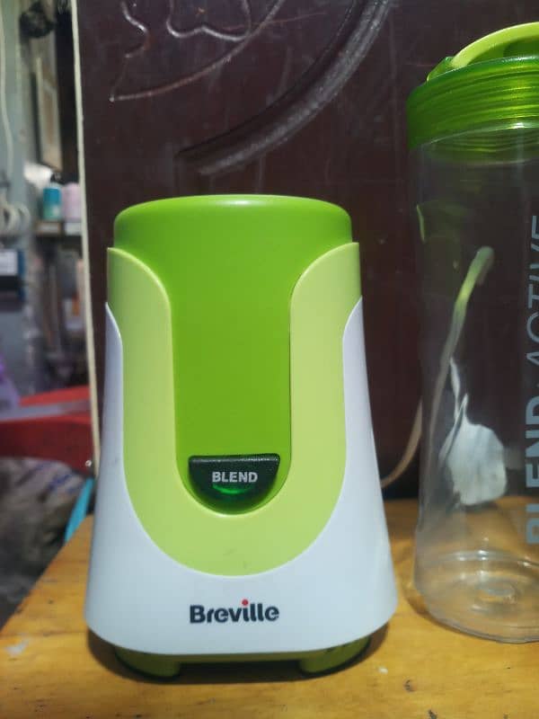 Breville Imported blender 4