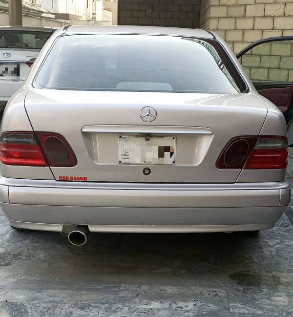 Mercedes E Class 2001 3