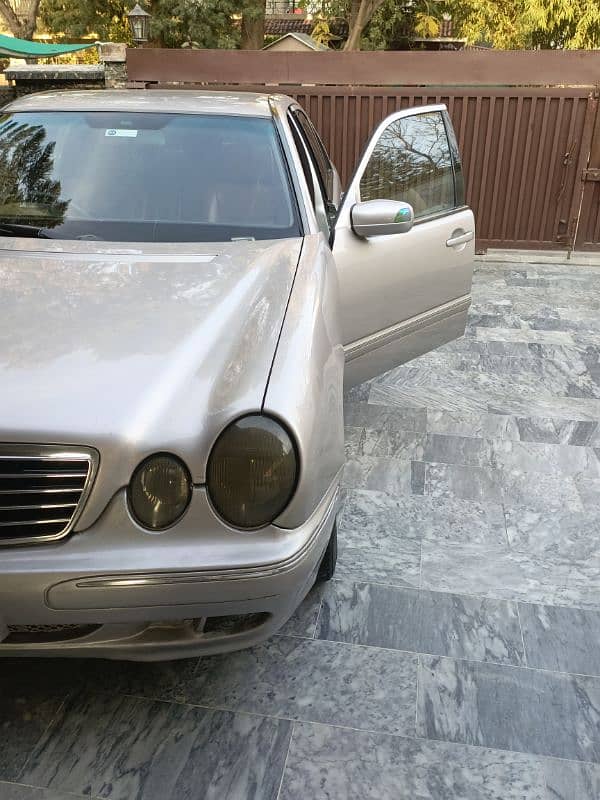 Mercedes E Class 2001 15