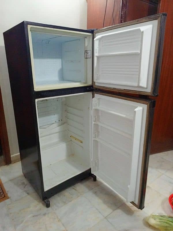 Dawlance Refrigerator for sale in great condition 2