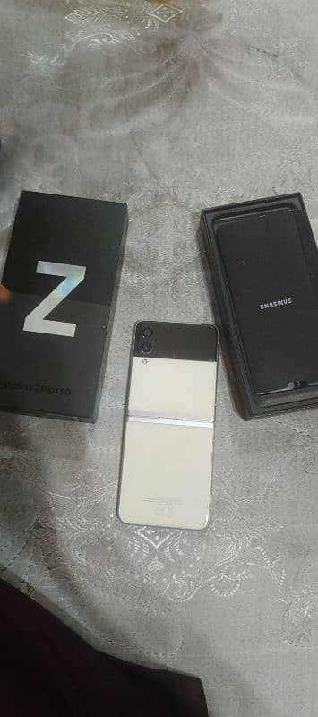 Samsung z flip 3 256/8 0